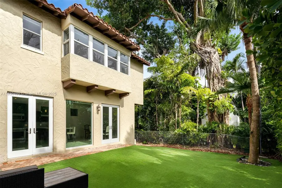 440 Rosaro Ave, Coral Gables, FL 33146 - Image #3