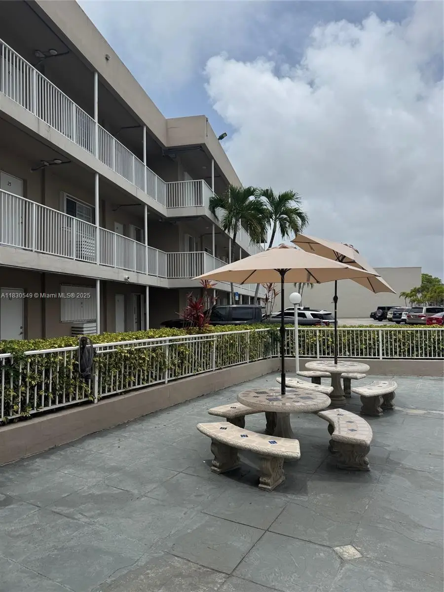 6580 Santona St #A34, Coral Gables, FL 33146 - Image #2