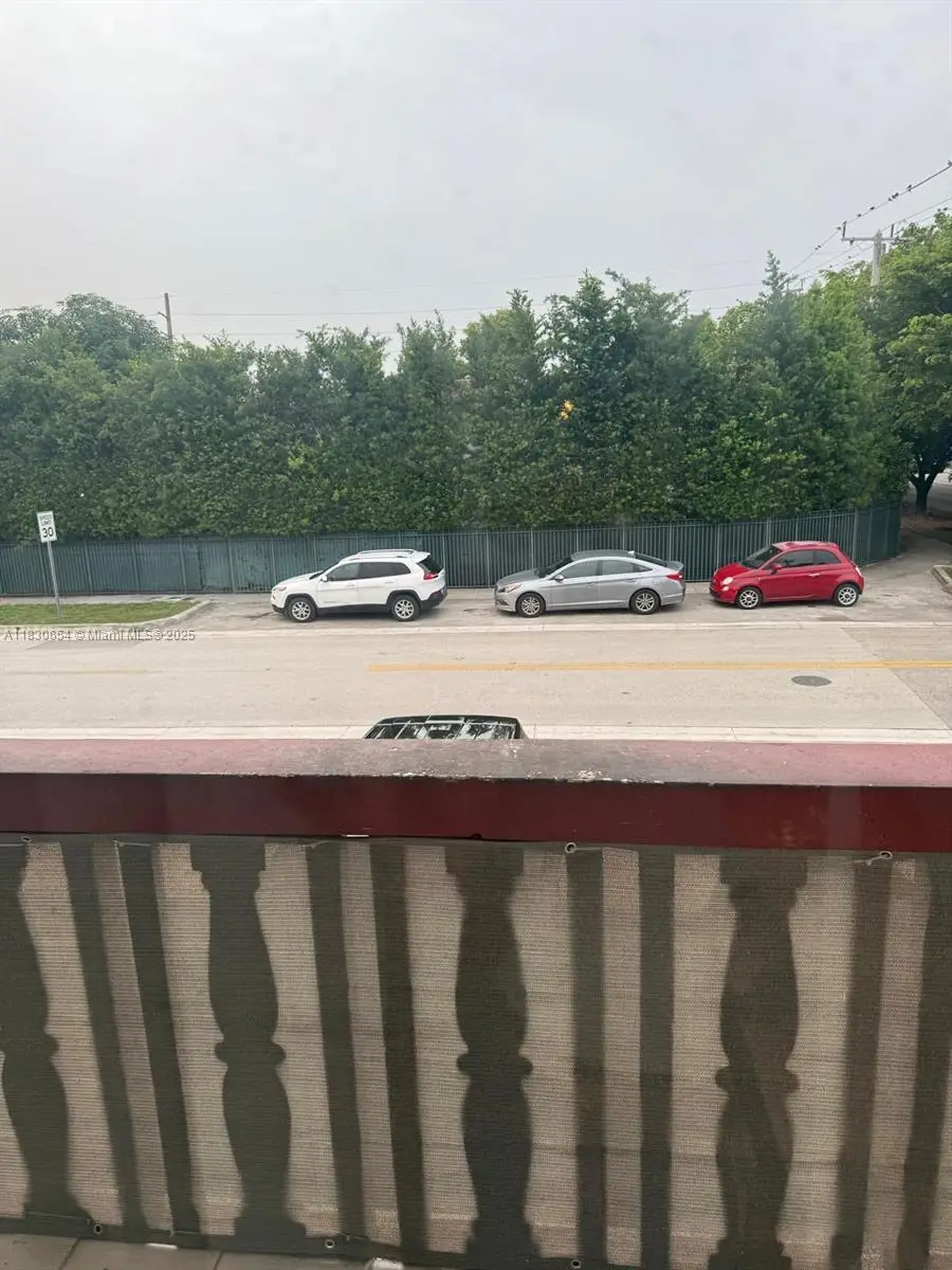 1000 W 28 St #15, Hialeah, FL 33010 - Image #1