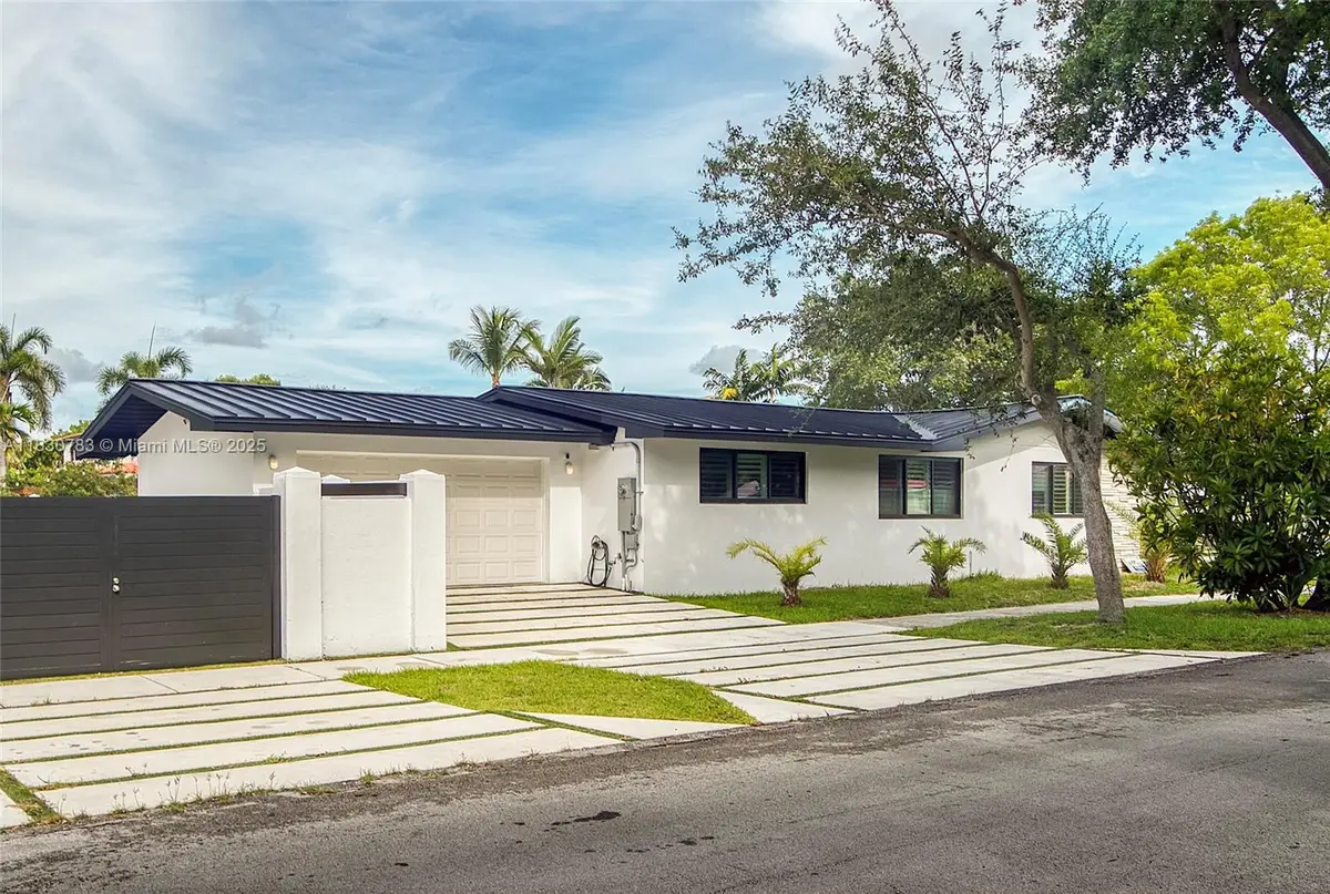 501 NE 105th St, Miami Shores, FL 33138 - Image #1