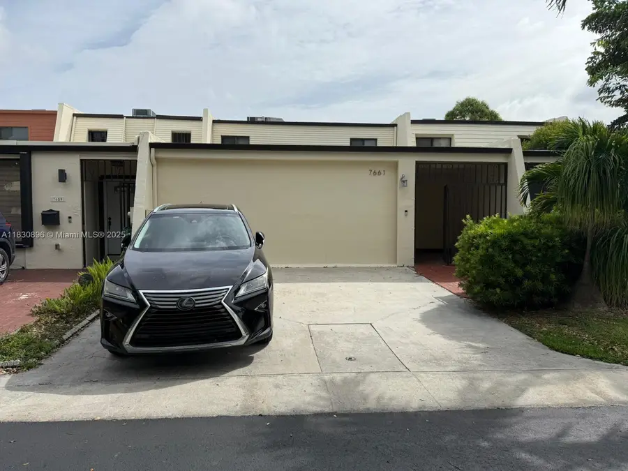 7661 SW 102nd Pl, Miami, FL 33173 - Image #2