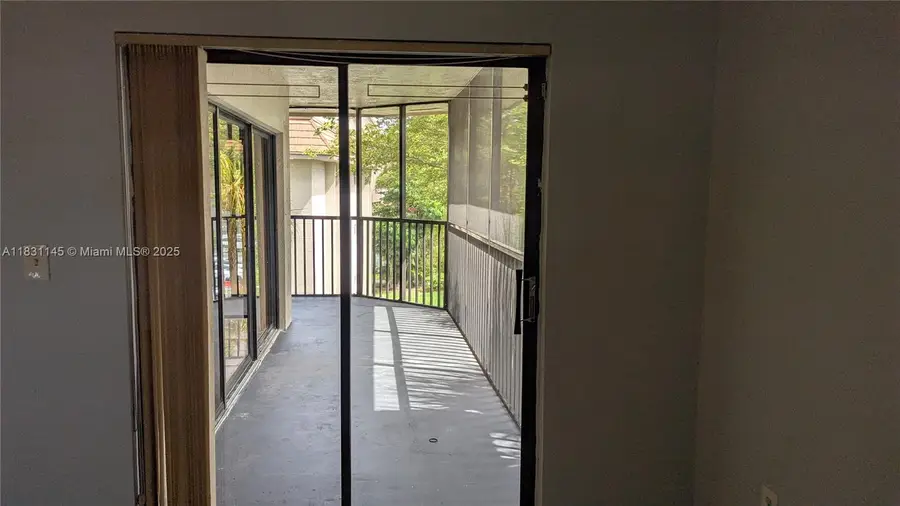 491 Ives Dairy Rd #306-5, Miami, FL 33179 - Image #2