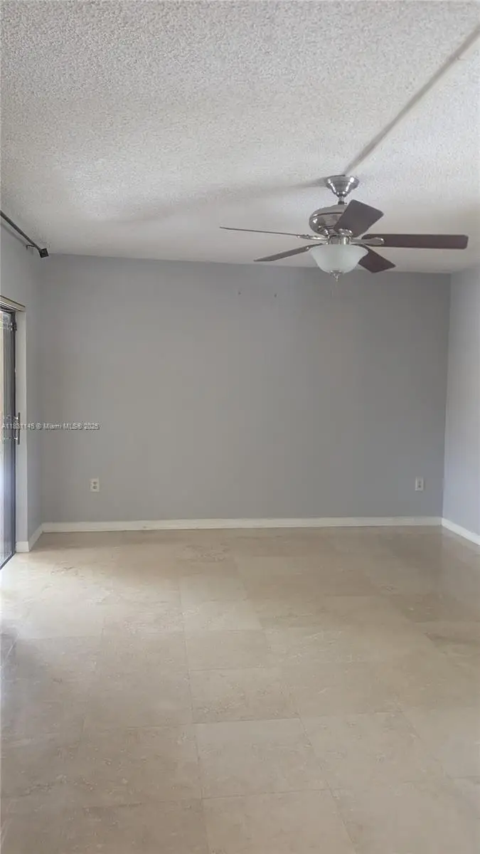 491 Ives Dairy Rd #306-5, Miami, FL 33179 - Image #3