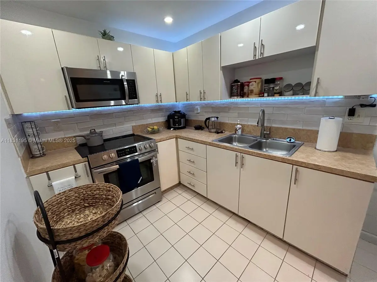 8251 NW 8th St #214, Miami, FL 33126 - Image #1