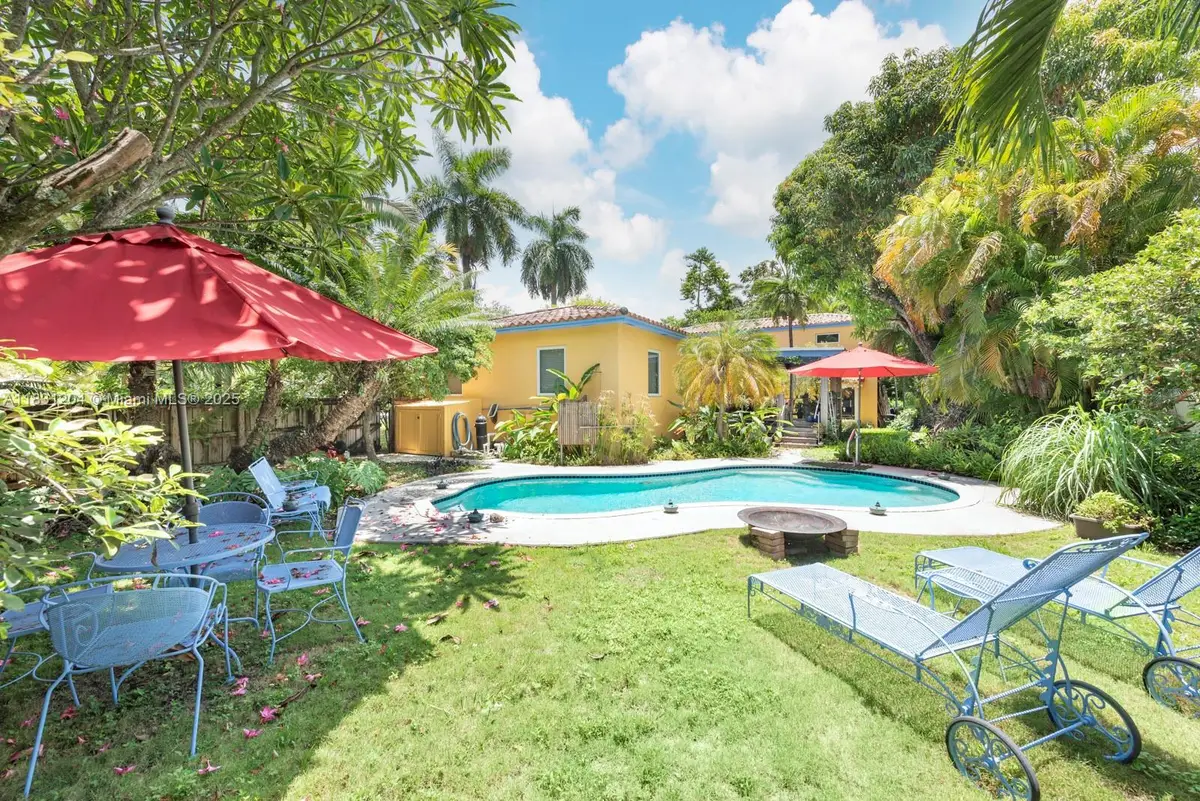 855 NE 111th St, Biscayne Park, FL 33161 - Image #1