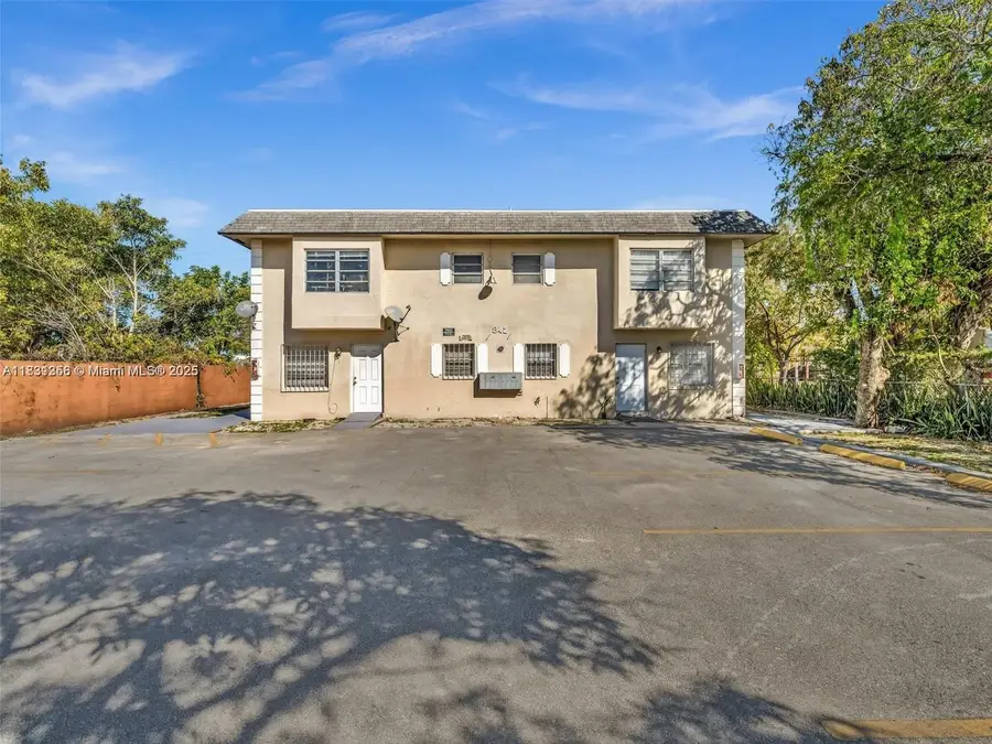 842 NW 1st Ave, Fort Lauderdale, FL 33311 - Image #2