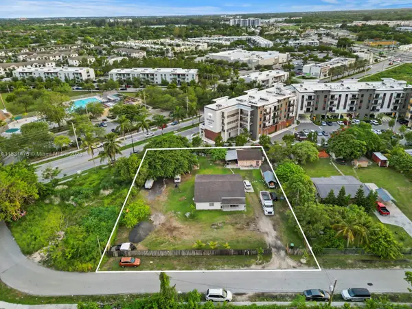 14210 Henderson St, Homestead, FL 33032