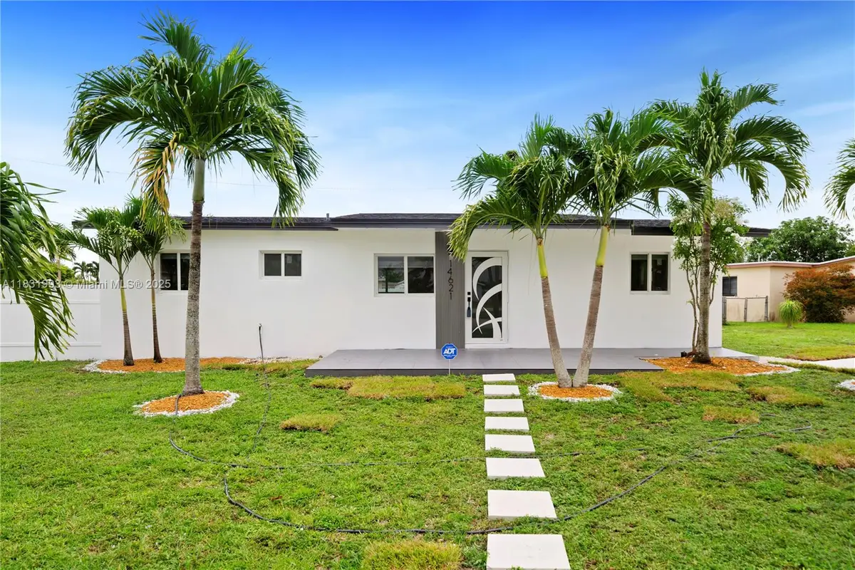14621 SW 106th Ave, Miami, FL 33176 - Image #1