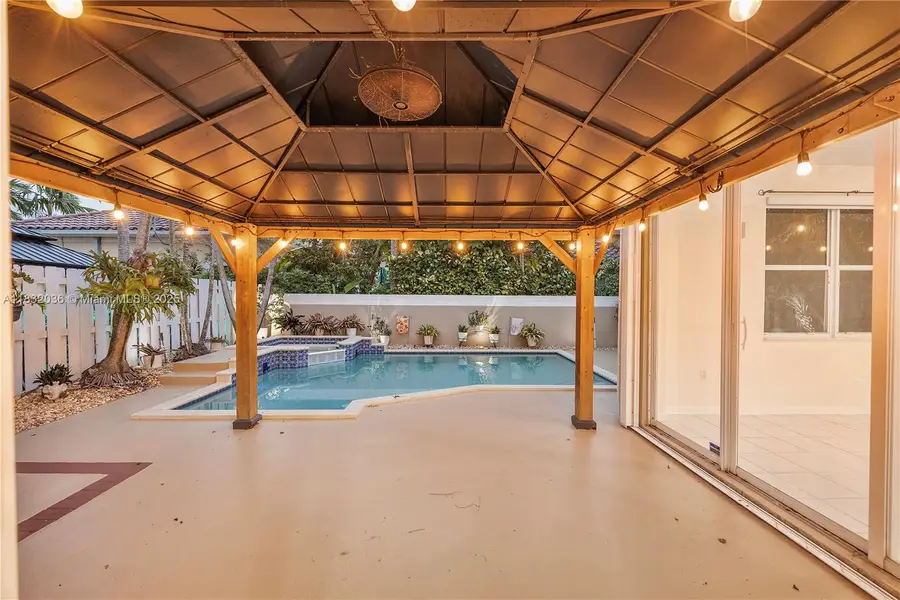 14604 SW 132nd Ave, Miami, FL 33186 - Image #2