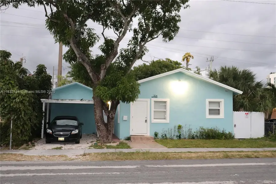 214 SW 2nd Ter, Dania Beach, FL 33004 - Image #2