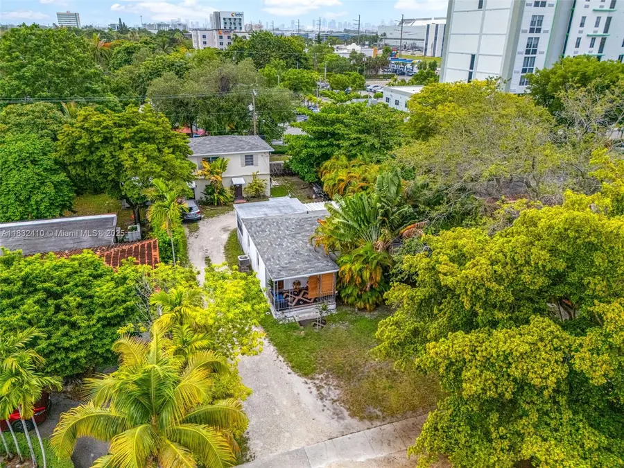 633 De Soto Dr, Miami Springs, FL 33166 - Image #2