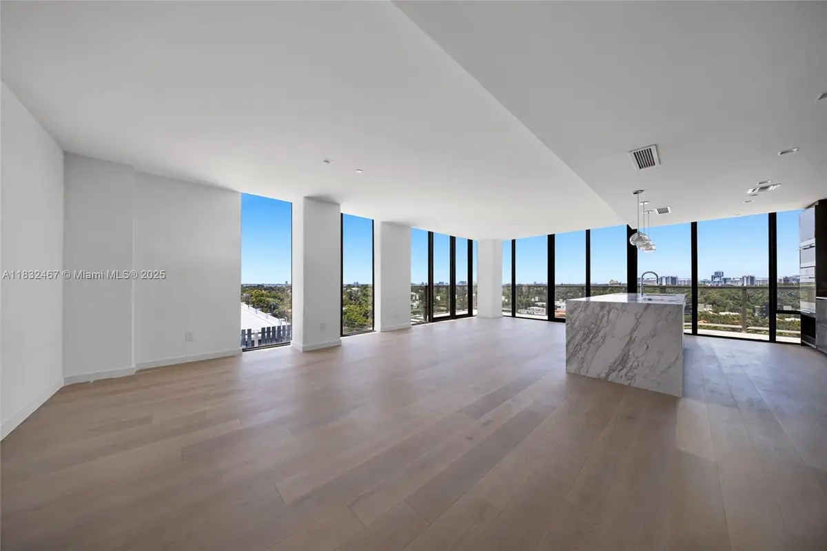 340 W 42 St #508, Miami Beach, FL 33140 - Image #1