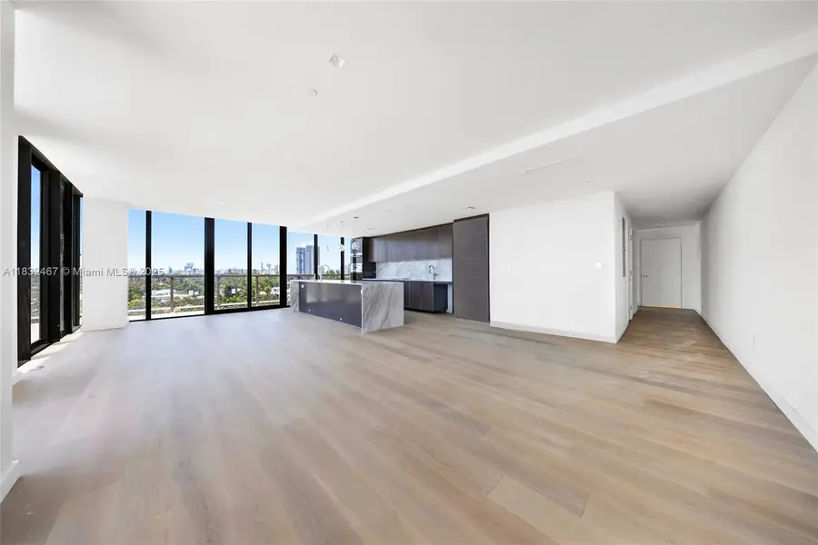 340 W 42 St #508, Miami Beach, FL 33140 - Image #2