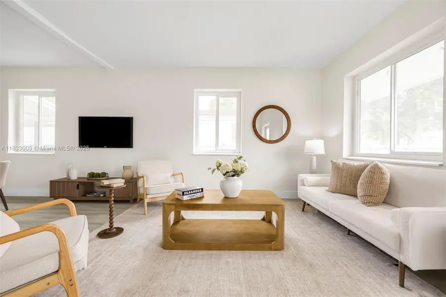 1232 NW 32nd Pl, Miami, FL 33125 - Image #3