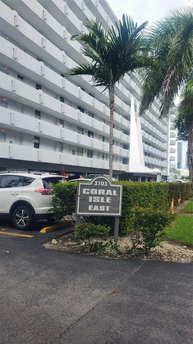 3703 NE 166th St #905, North Miami Beach, FL 33160 - Image #2