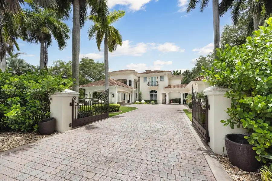 7245 SW 104th St, Pinecrest, FL 33156 - Image #2