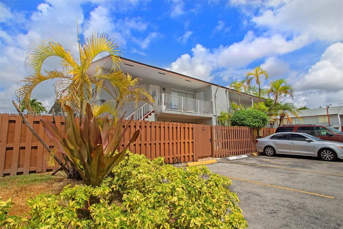 15411 SW 81st Cir Ln #34, Miami, FL 33193 - Image #1