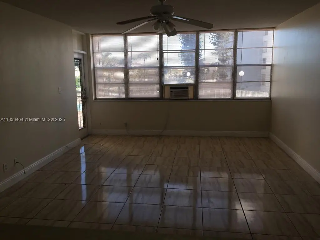 2025 NE 164th St #205, North Miami Beach, FL 33162 - Image #1