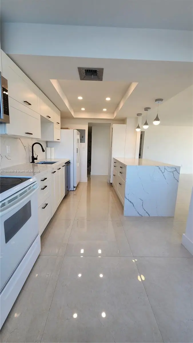 18051 Biscayne Blvd #1705, Aventura, FL 33160 - #2