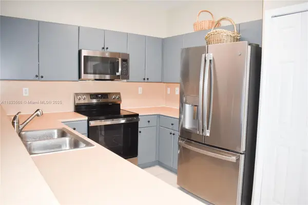 9123 SW 152nd Path, Miami, FL 33196