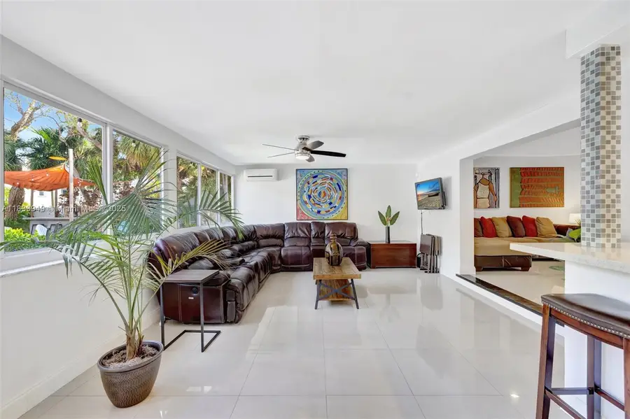 2261 NE 62nd St, Fort Lauderdale, FL 33308 - Image #3