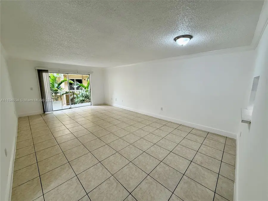11925 NE 2nd Ave #B207, North Miami, FL 33161 - Image #3