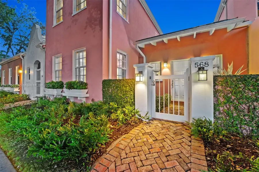 568 Loretto Ave #11, Coral Gables, FL 33146 - Image #2