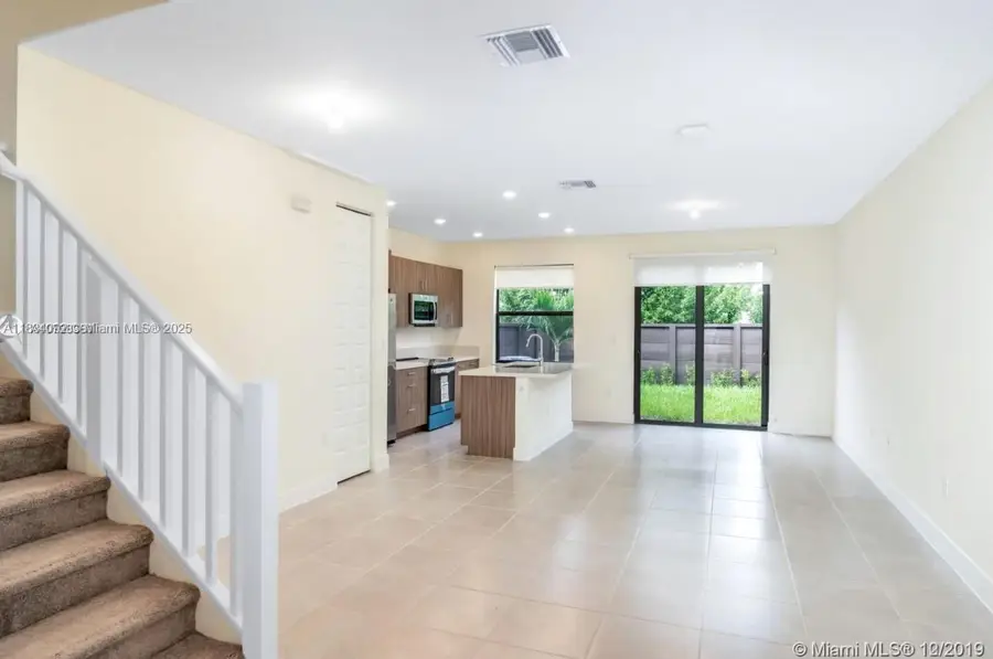 15842 NW 91 Ct #15842, Miami Lakes, FL 33018 - Image #2