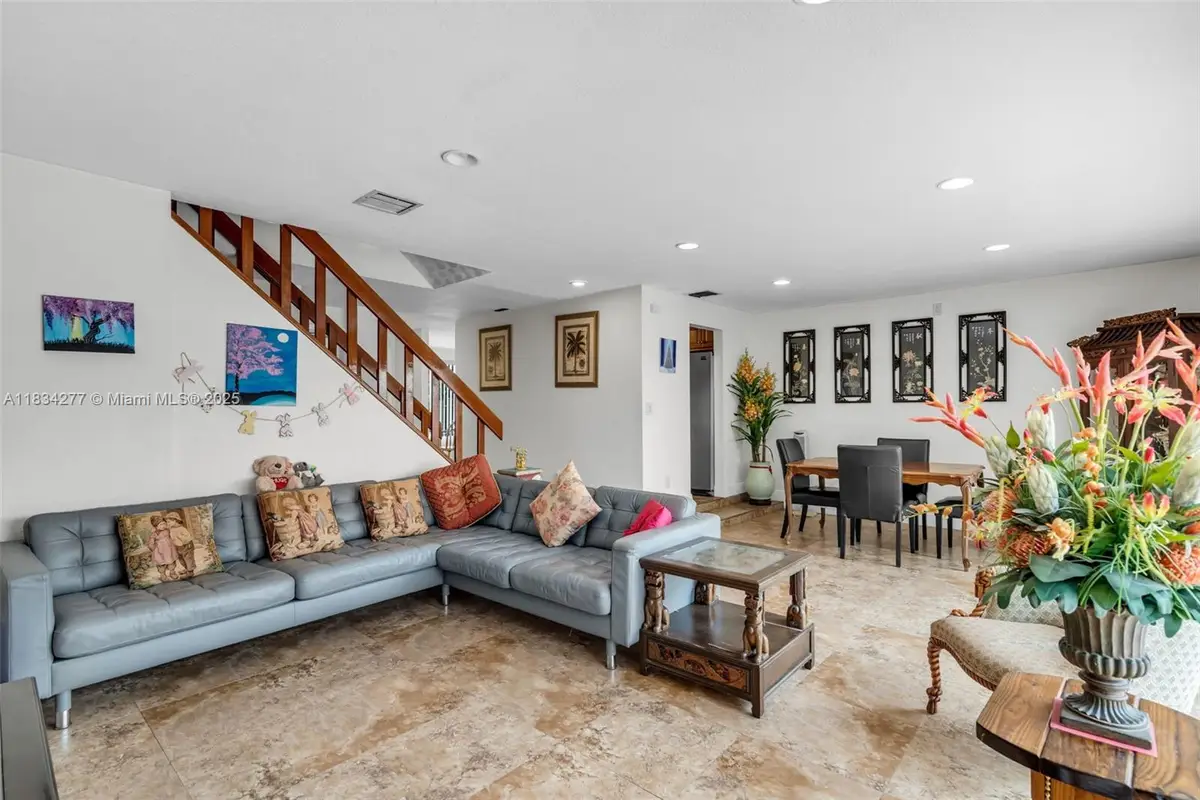 8256 NW 9th Ct #2, Plantation, FL 33324 - Image #1