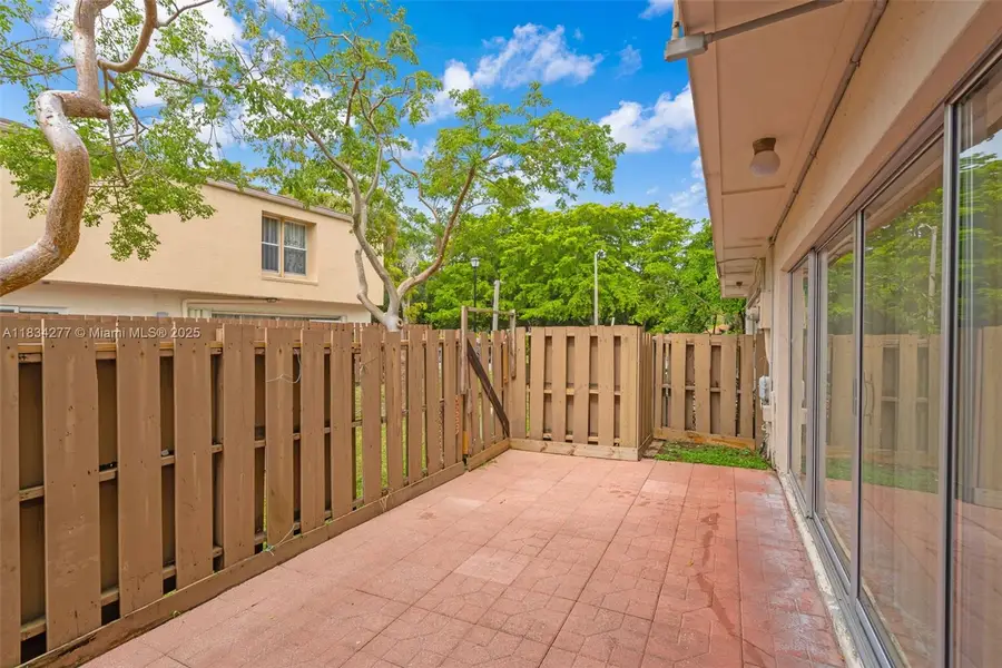 8256 NW 9th Ct #2, Plantation, FL 33324 - Image #2