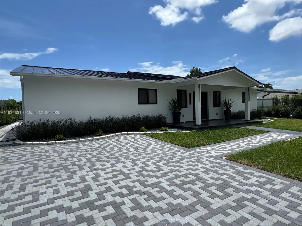 20221 SW 118th Ave, Miami, FL 33177 - Image #1
