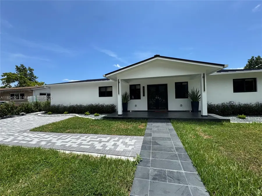 20221 SW 118th Ave, Miami, FL 33177 - Image #2