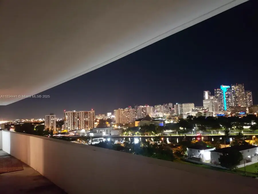 36 NW 6th Ave #906, Miami, FL 33128 - Image #2