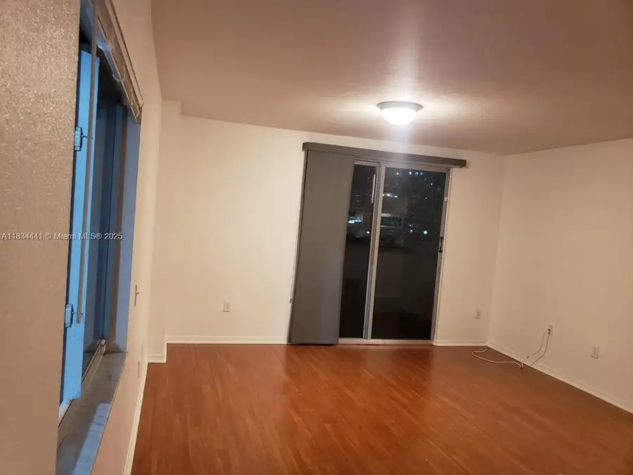 36 NW 6th Ave #906, Miami, FL 33128 - Image #3