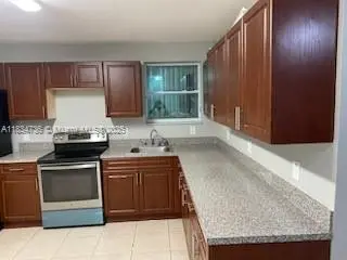 1770 NW 44th St, Miami, FL 33142 - Image #2