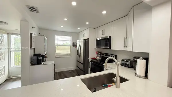 3910 Inverrary Blvd #503-B, Lauderhill, FL 33319