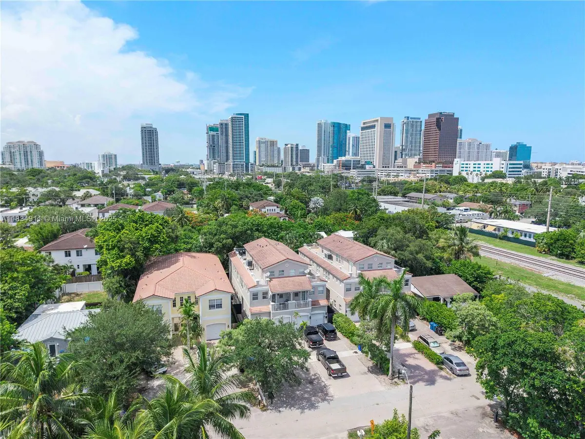 217 SW 11th St, Fort Lauderdale, FL 33315 - Image #1
