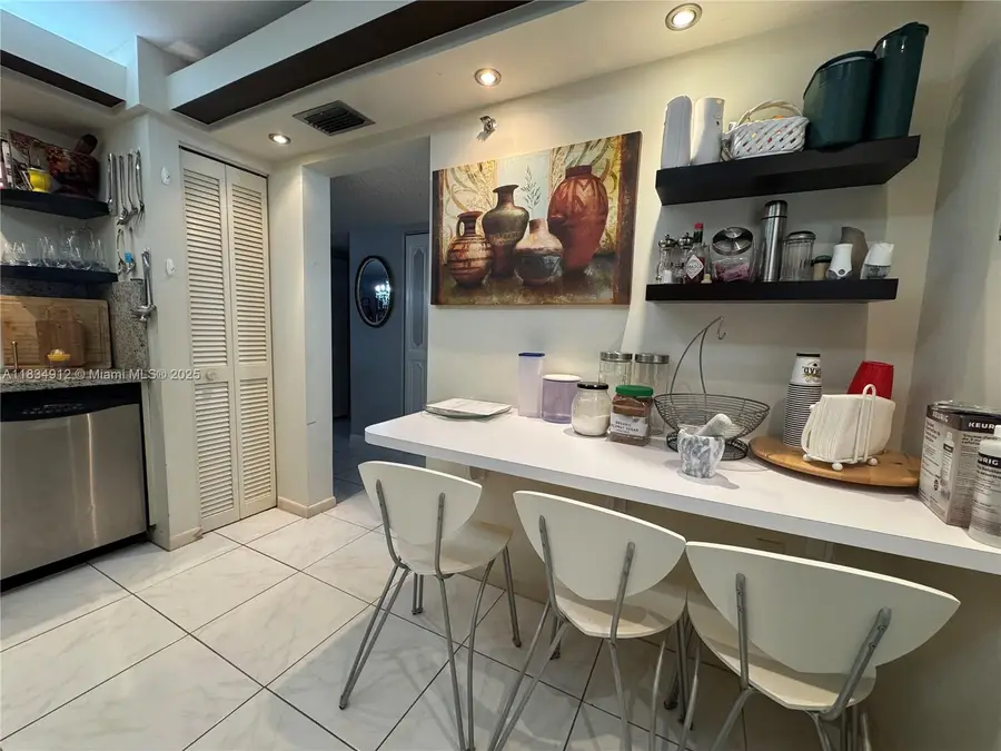 3910 Inverrary Blvd #603-B, Lauderhill, FL 33319 - Image #3