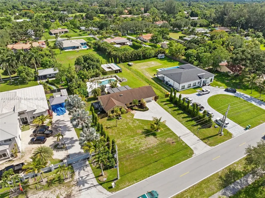 14040 SW 14th St, Davie, FL 33325 - Image #2