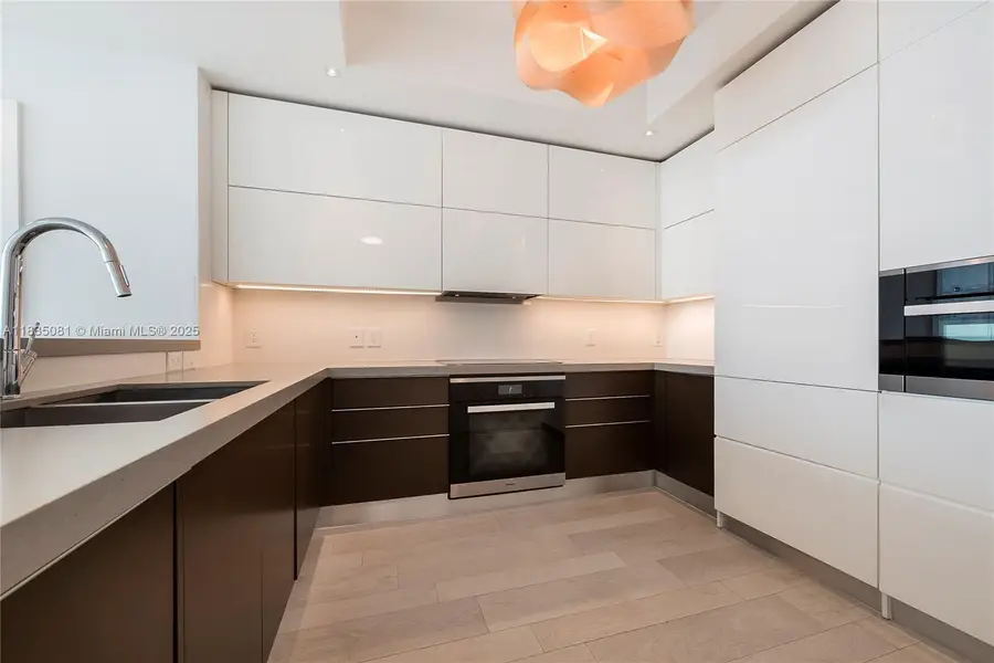 2681 N Flamingo Rd #2708S, Sunrise, FL 33323 - Image #2