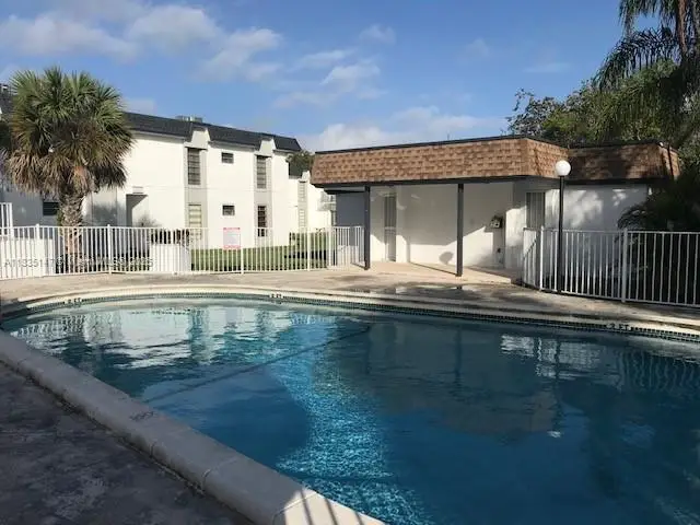 10000 NW 80th Ct, Hialeah Gardens, FL 33016 - Image #2