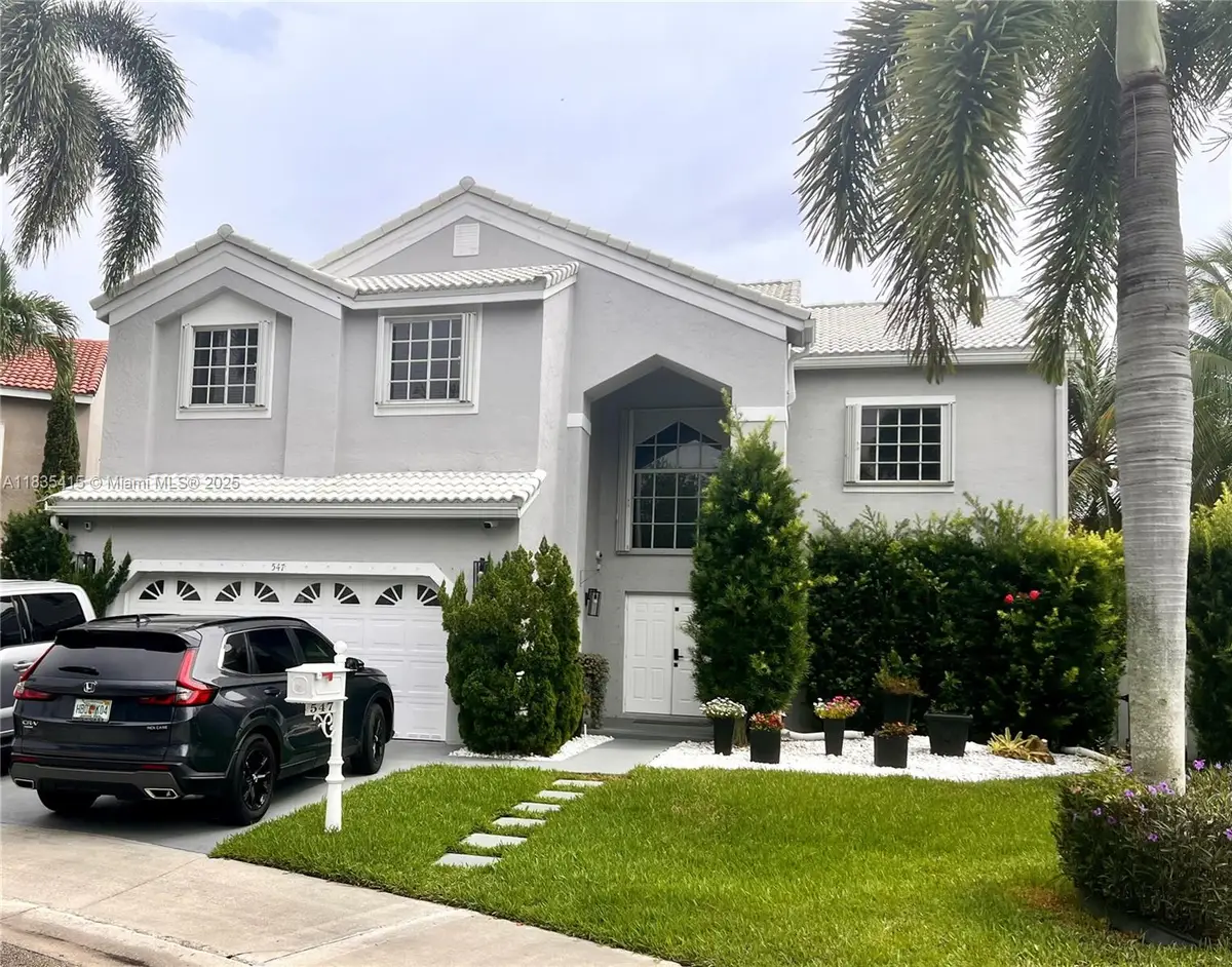 547 Cascade Falls Dr, Weston, FL 33327 - Image #1