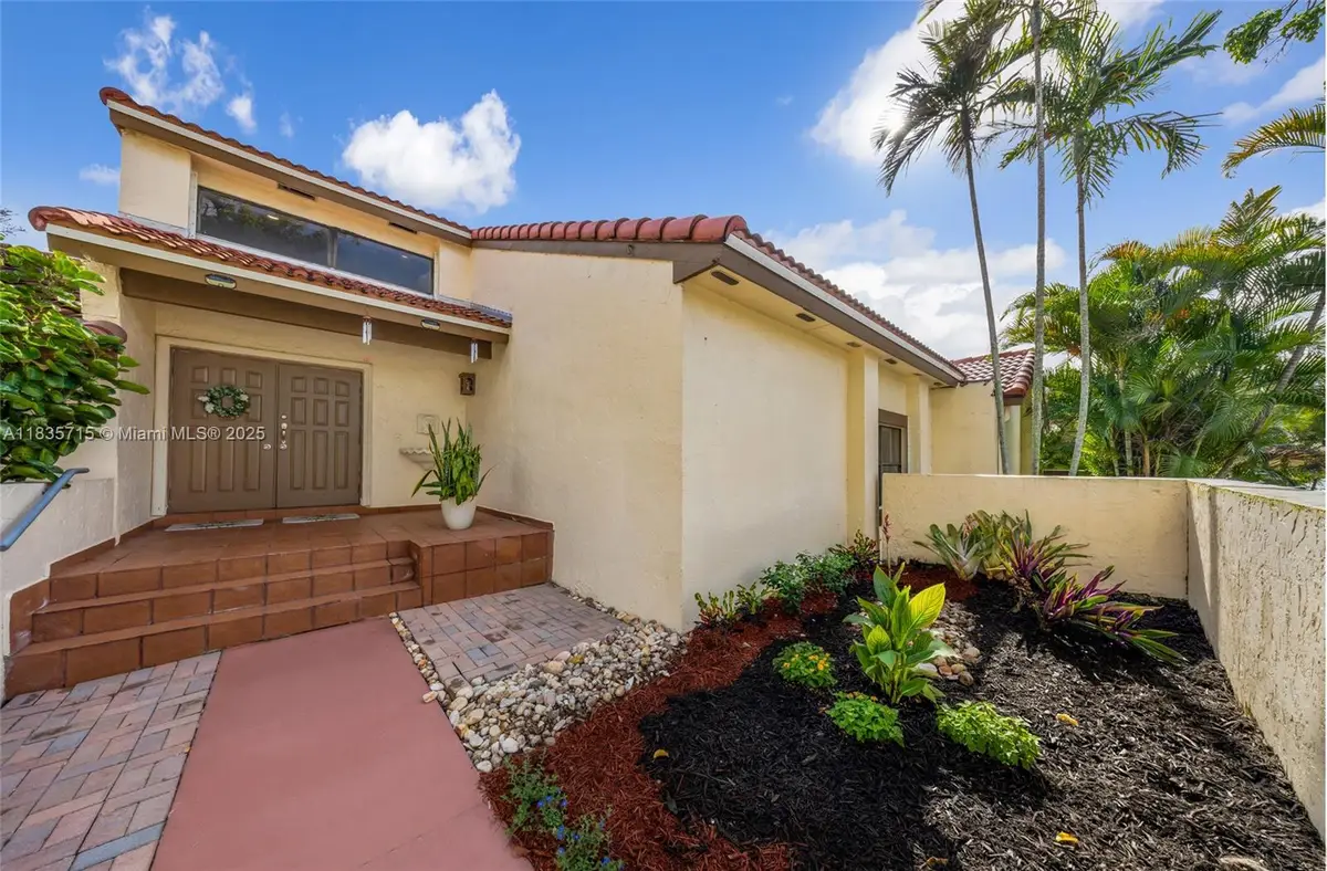 6637 NW 181st Ln, Hialeah, FL 33015 - Image #1