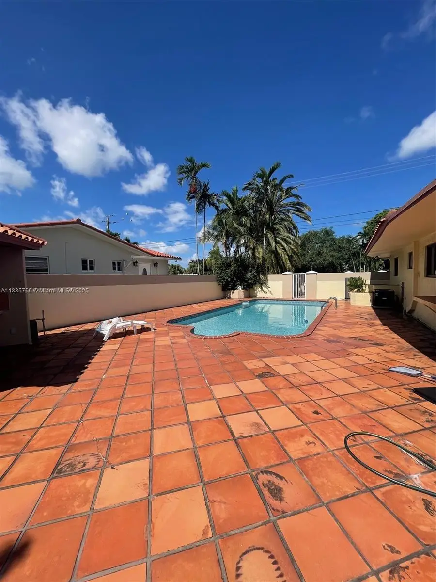 5550 SW 87th Ave, Miami, FL 33165 - Image #2