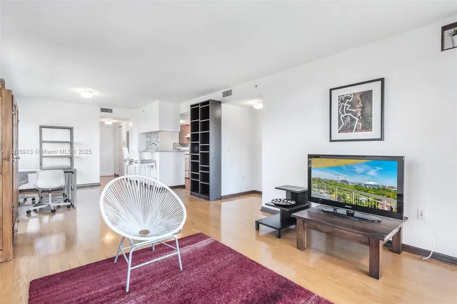 816 NW 11th St #1101, Miami, FL 33136 - Image #2