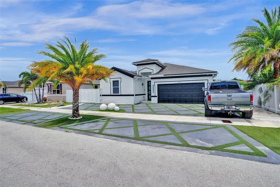 27563 SW 133rd Ave, Homestead, FL 33032 - Image #3