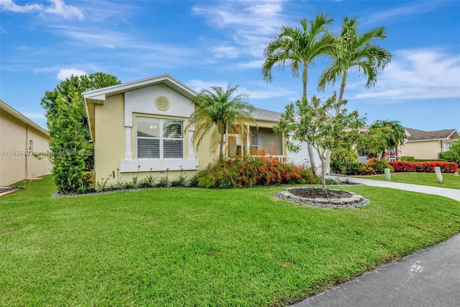 568 NW Cortina Ln, Port Saint Lucie, FL 34986 - Image #2