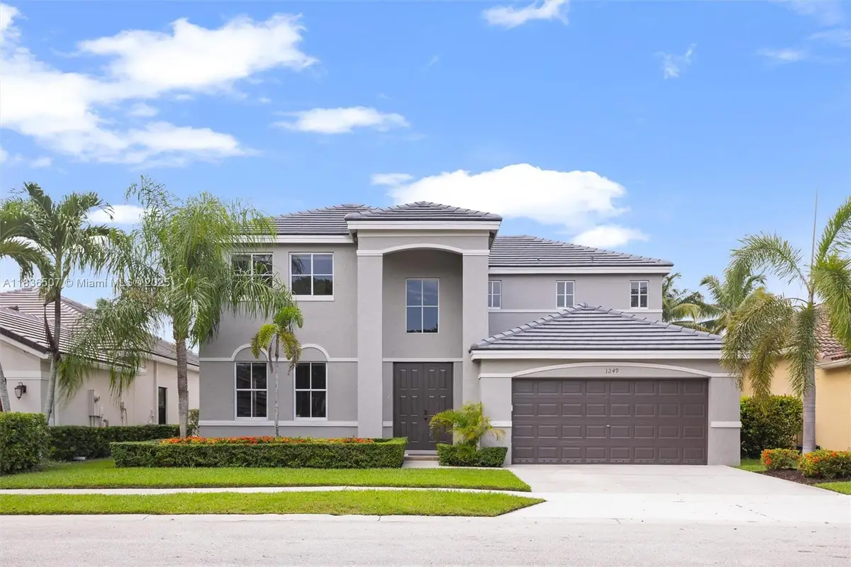 1249 Chenille Cir, Weston, FL 33327 - Image #1