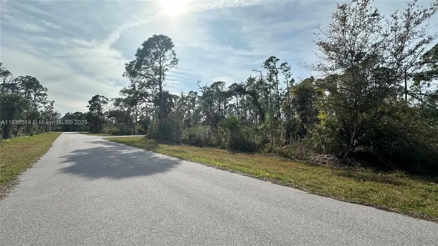 12501 Harlow Avenue, Port Charlotte, FL 33953 - Image #3