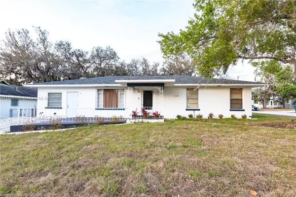 2600 Lakeview Drive, Sebring, FL 33870